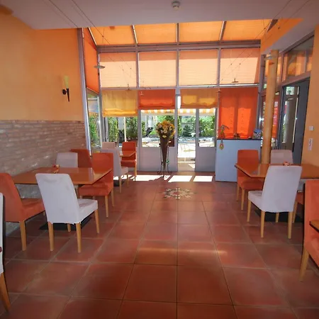 La Promenade 호텔 3*