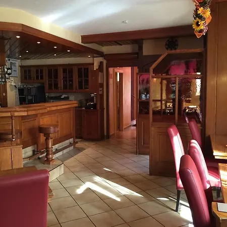 La Promenade Hotel 3*