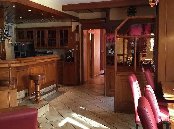 La Promenade Hotel 3*