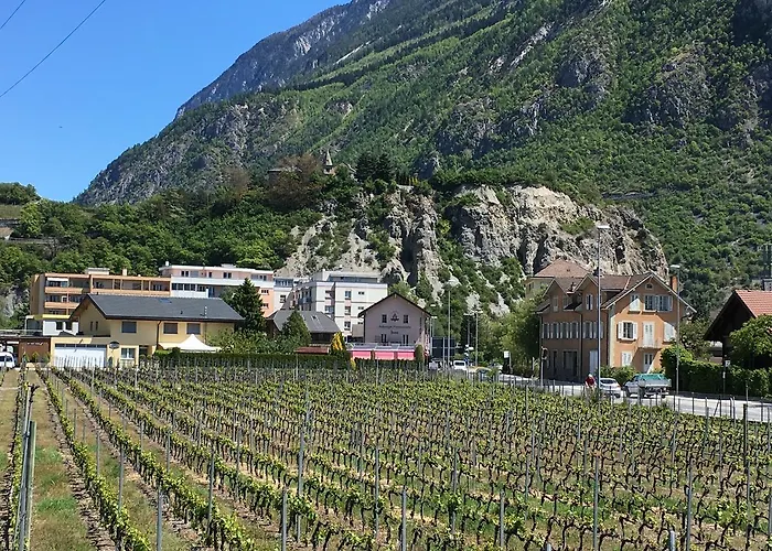 La Promenade Hotel 3*